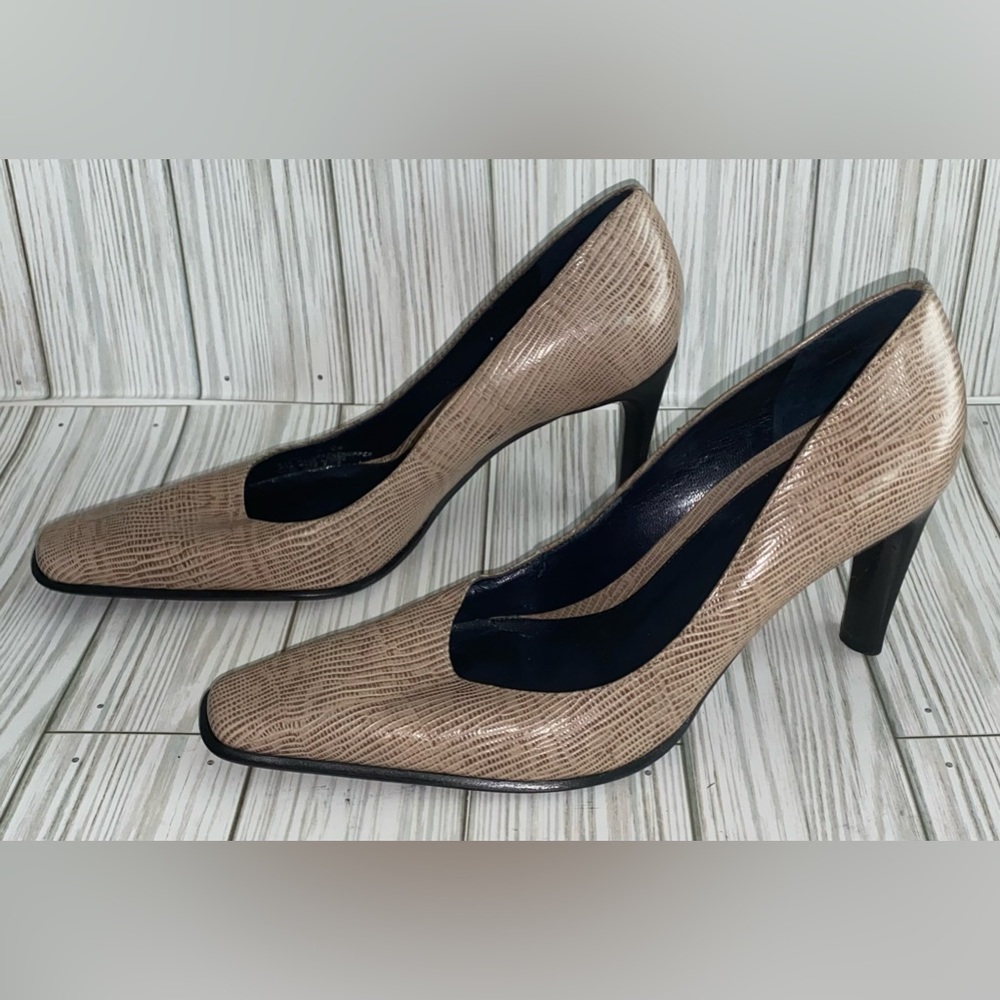 VOZ Leather Textured Pumps Size 6.5